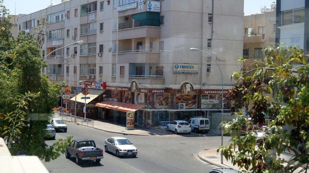 Destalo Court Larnaca Apartment Dış mekan fotoğraf